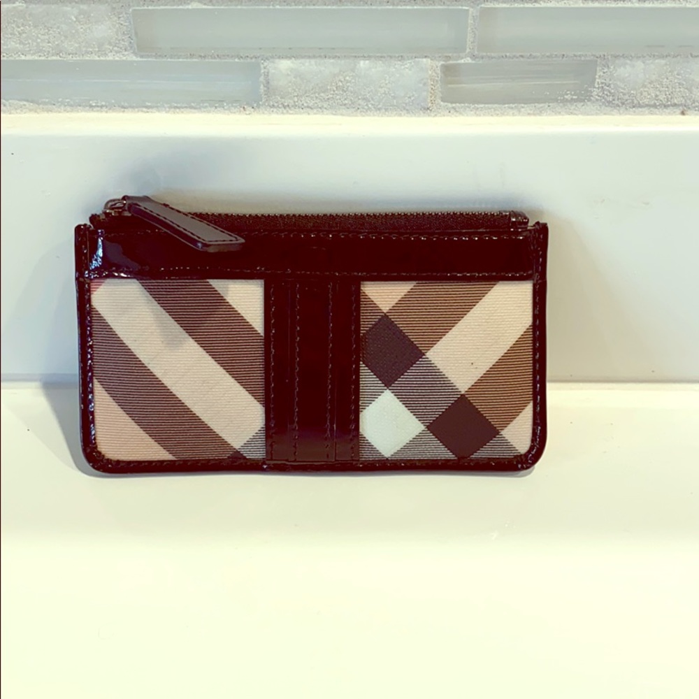 Burberry Nova Check Coin/Card Holder (zipper)